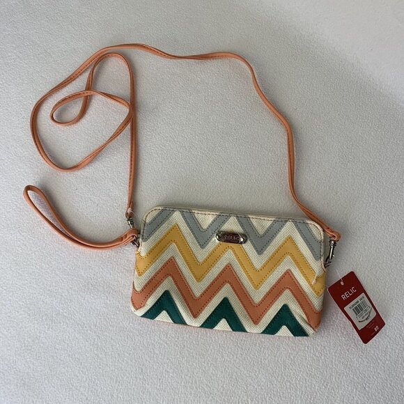 Relic Wristlet Wallet With Crossbody Strap Chevron Pattern Multicolor New - Picture 1 of 12
